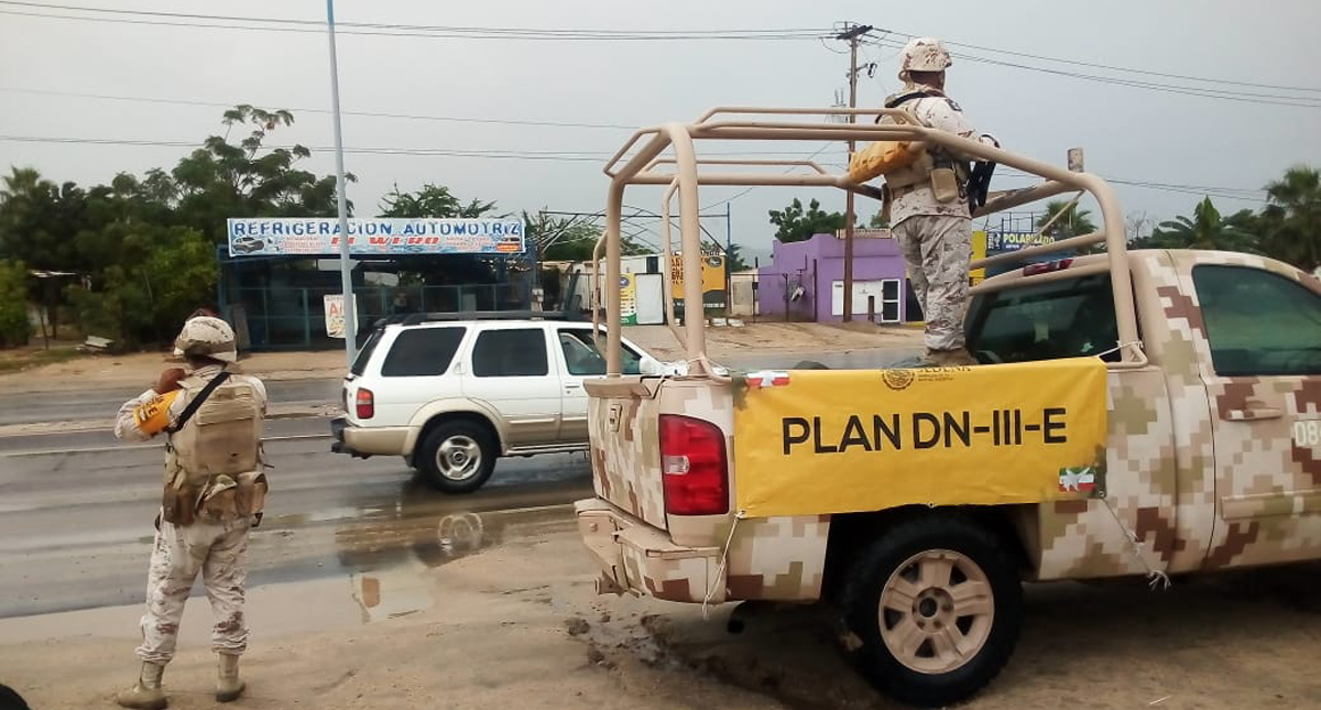 Continúan labores de rescate tras el paso de Raymond en BC