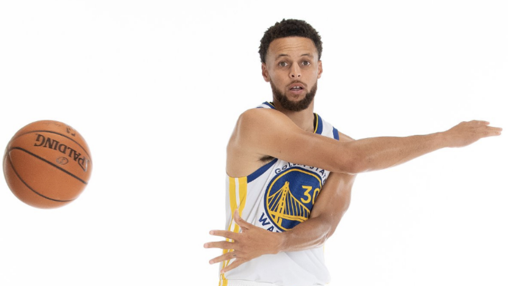 Stephen Curry apunta al 1 de marzo para regresar a las duelas