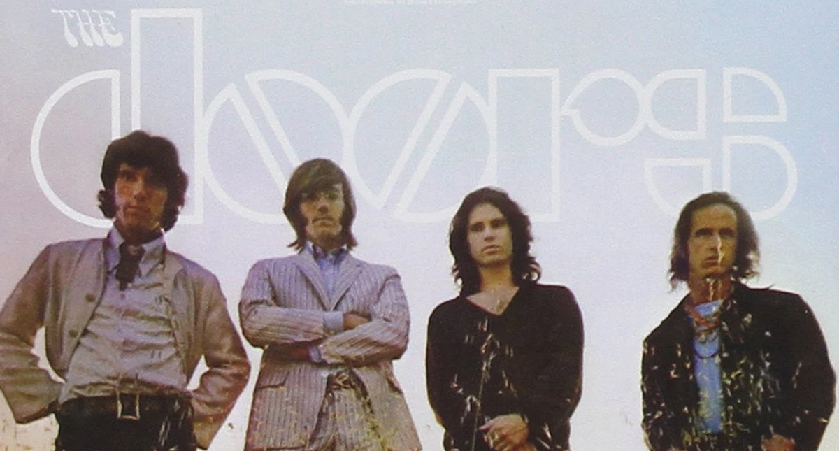 Murió el exbajista de The Doors a los 71 años