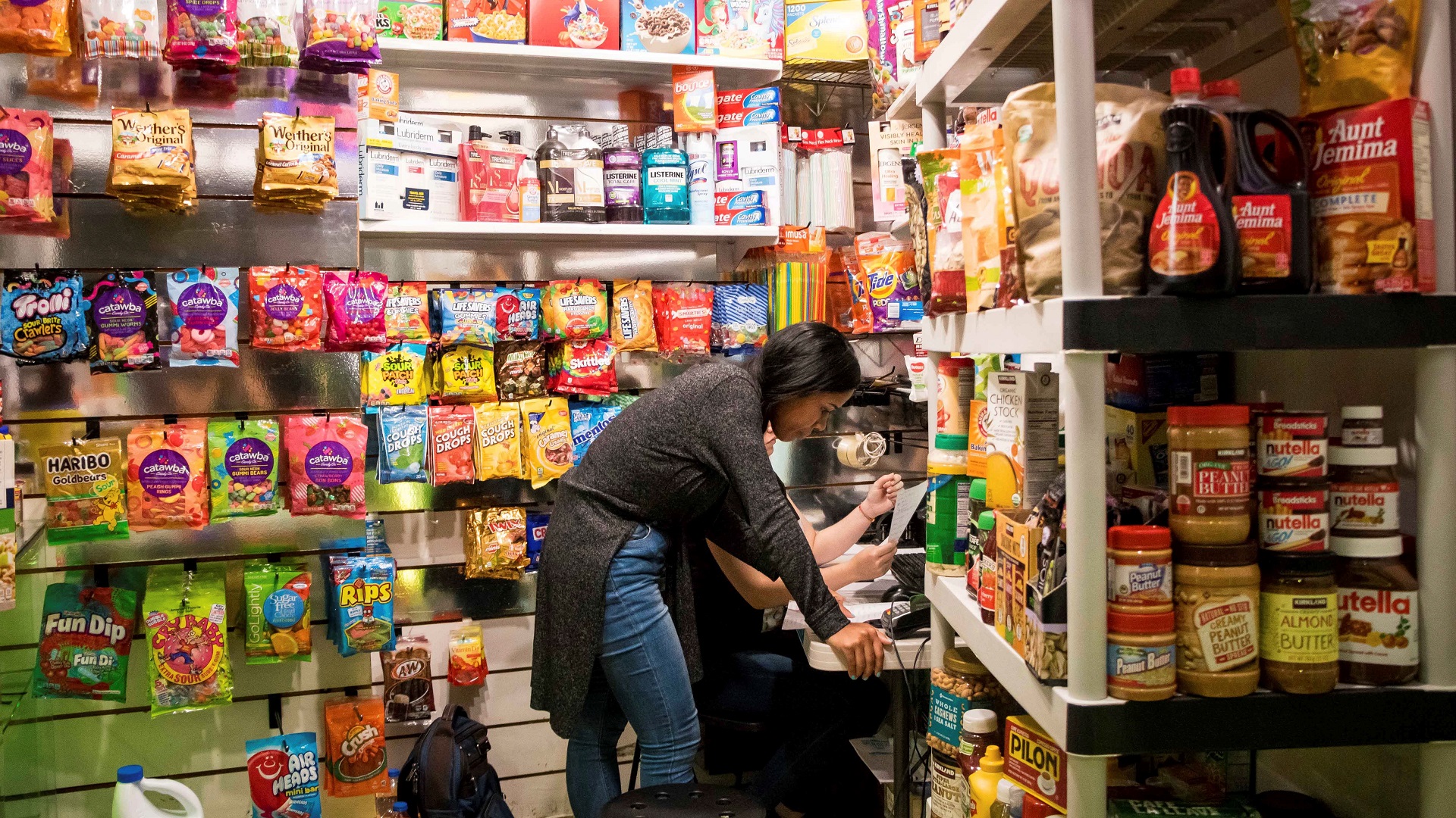 Inflación venezolana se reduce en octubre y cierra en 20.7%, dice Parlamento