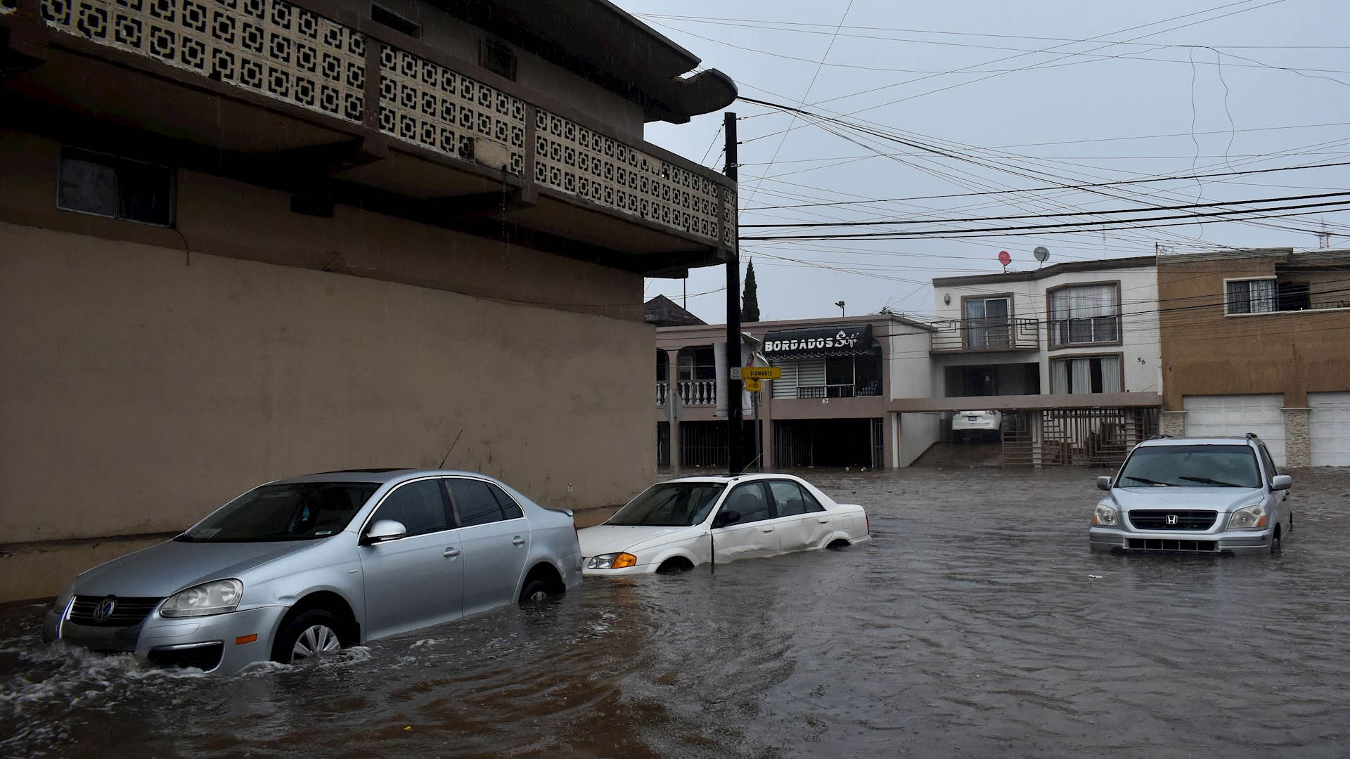 #Video Lluvias provocan severas afectaciones en Tijuana