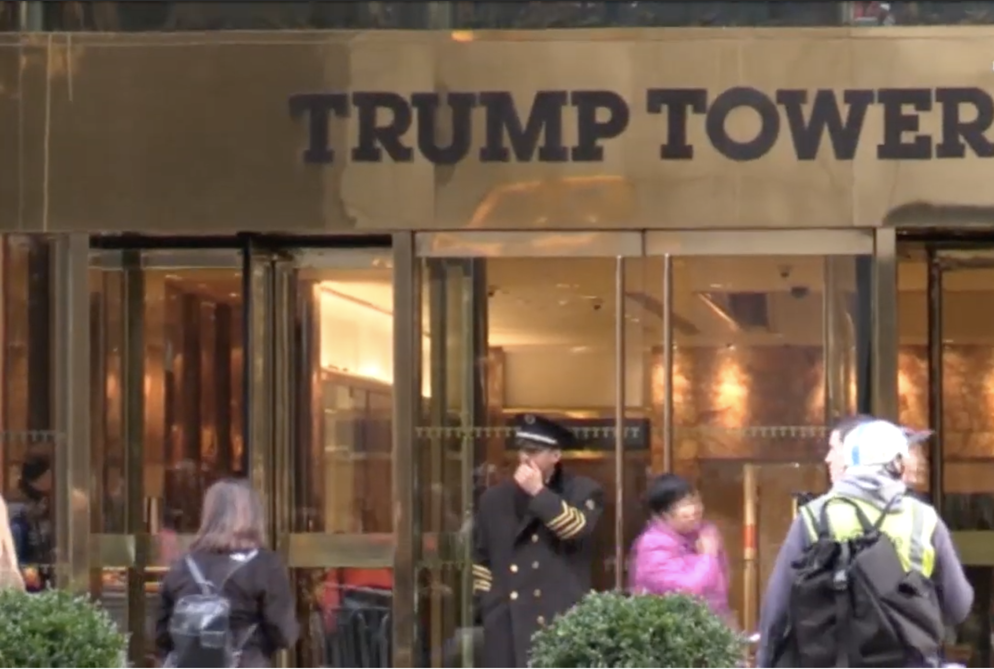 Trump traslada su residencia de Nueva York a Florida