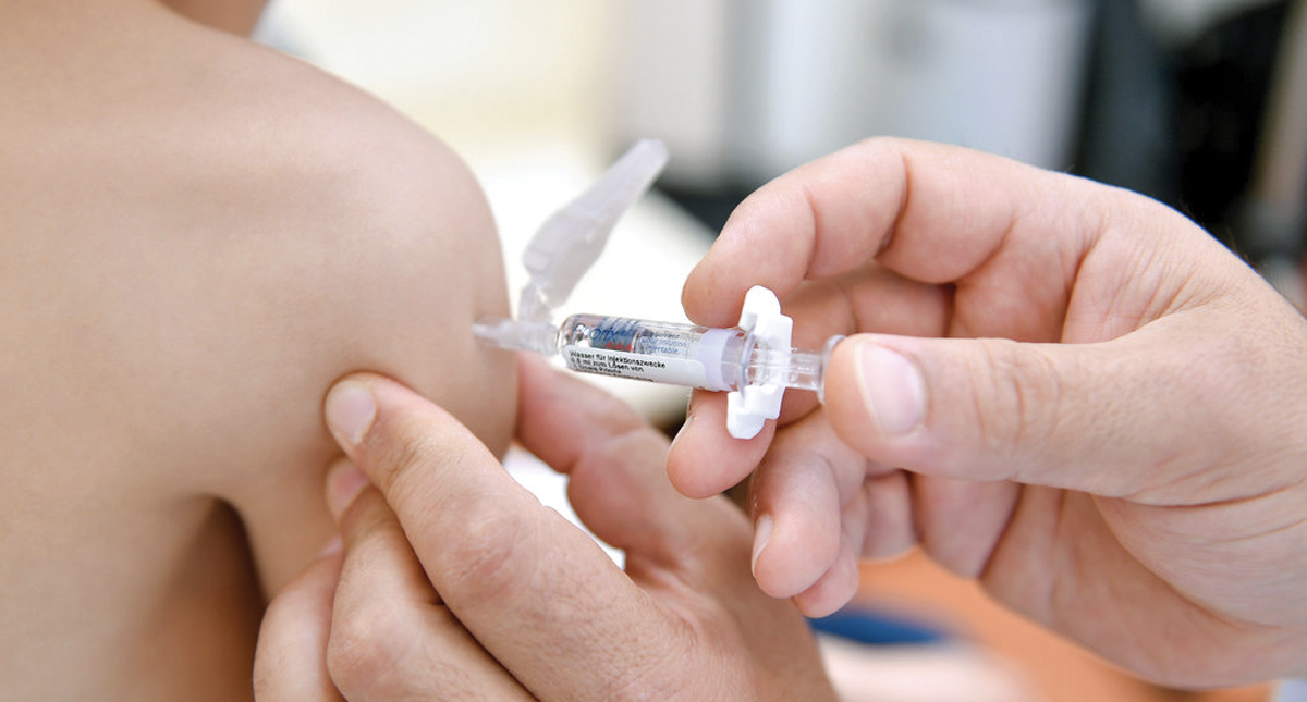 No vacunar a menores contra el sarampión los expone a más enfermedades