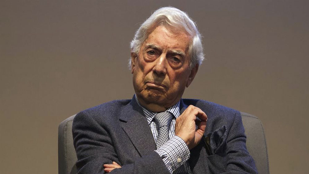 Gutiérrez Müller responde críticas de Vargas Llosa contra AMLO