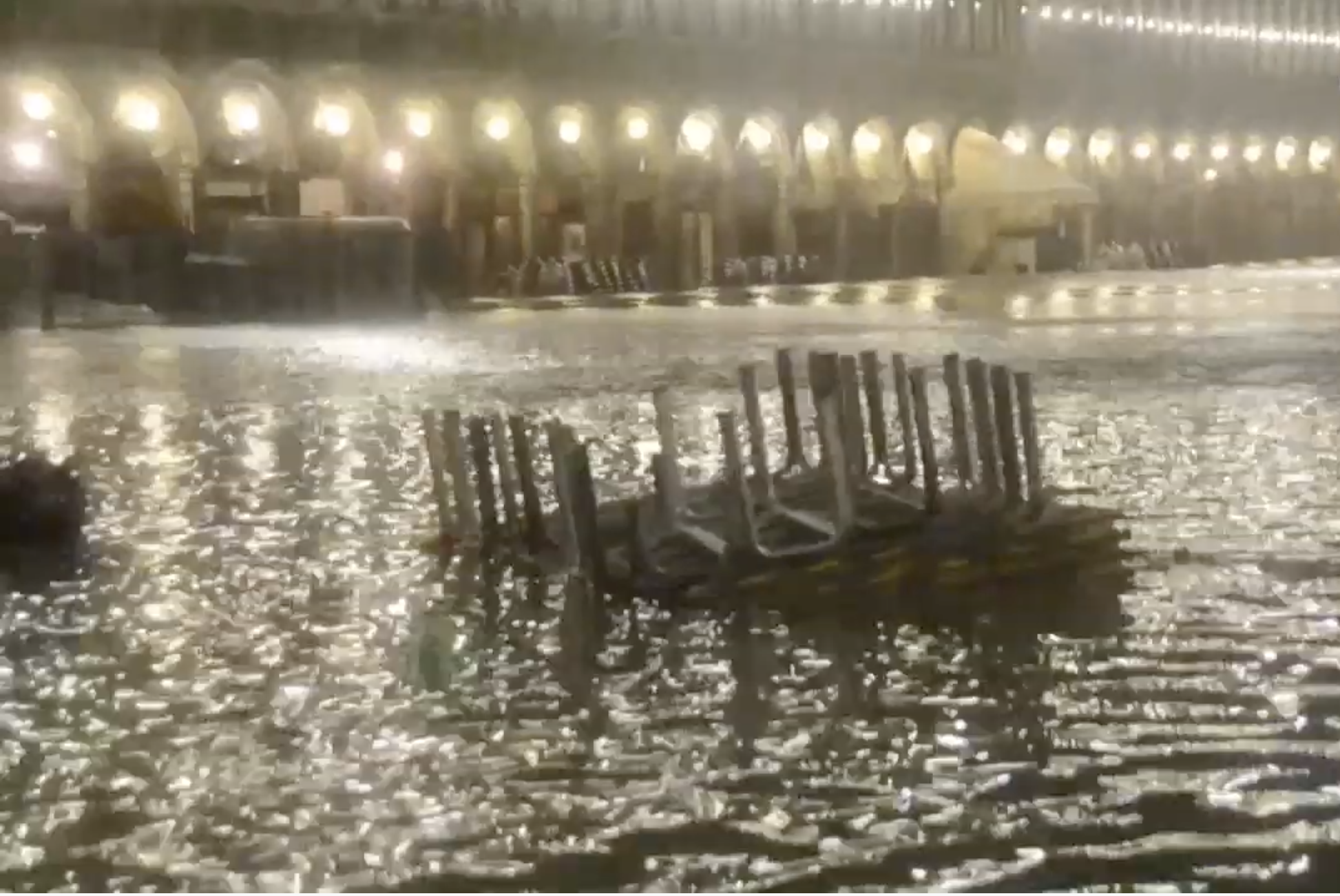 Venecia vive la peor “agua alta” desde 1966