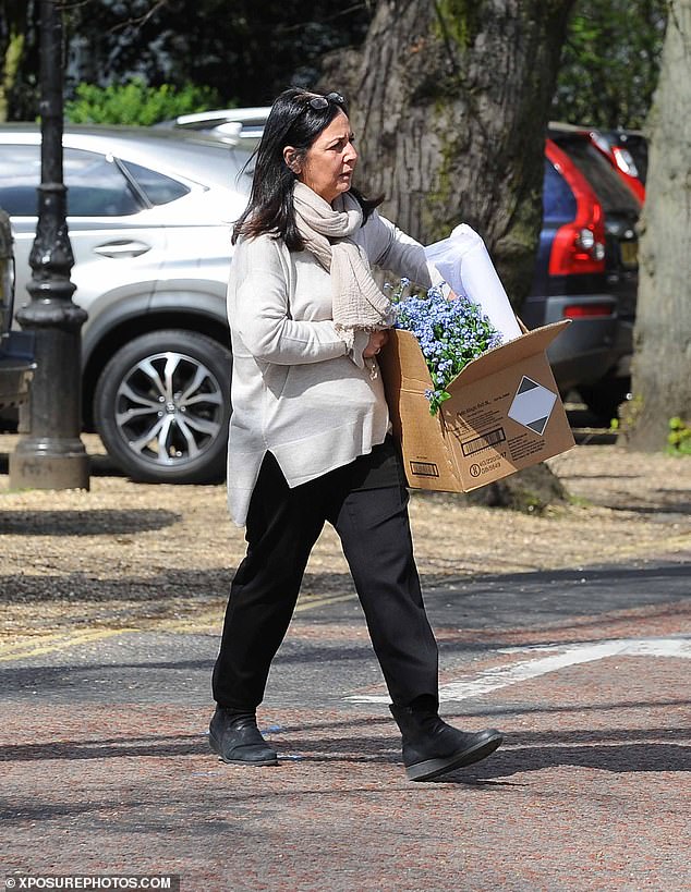 Muere hermana menor de George Michael exactamente tres años después - 22711968-7830457-image-a-25-1577457264316