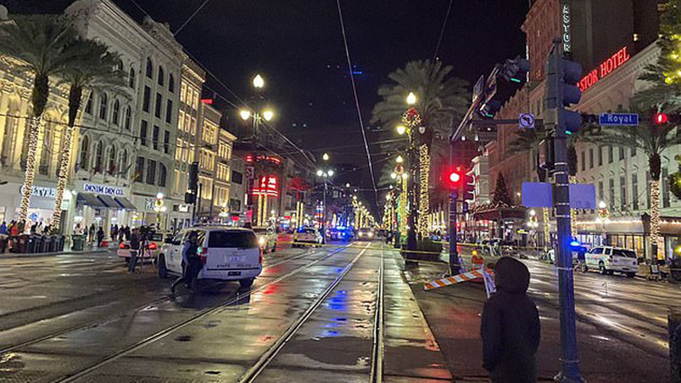 Al menos 11 heridos por tiroteo en barrio francés de Nueva Orleans - acordonamiento-de-canal-street-por-tiroteo