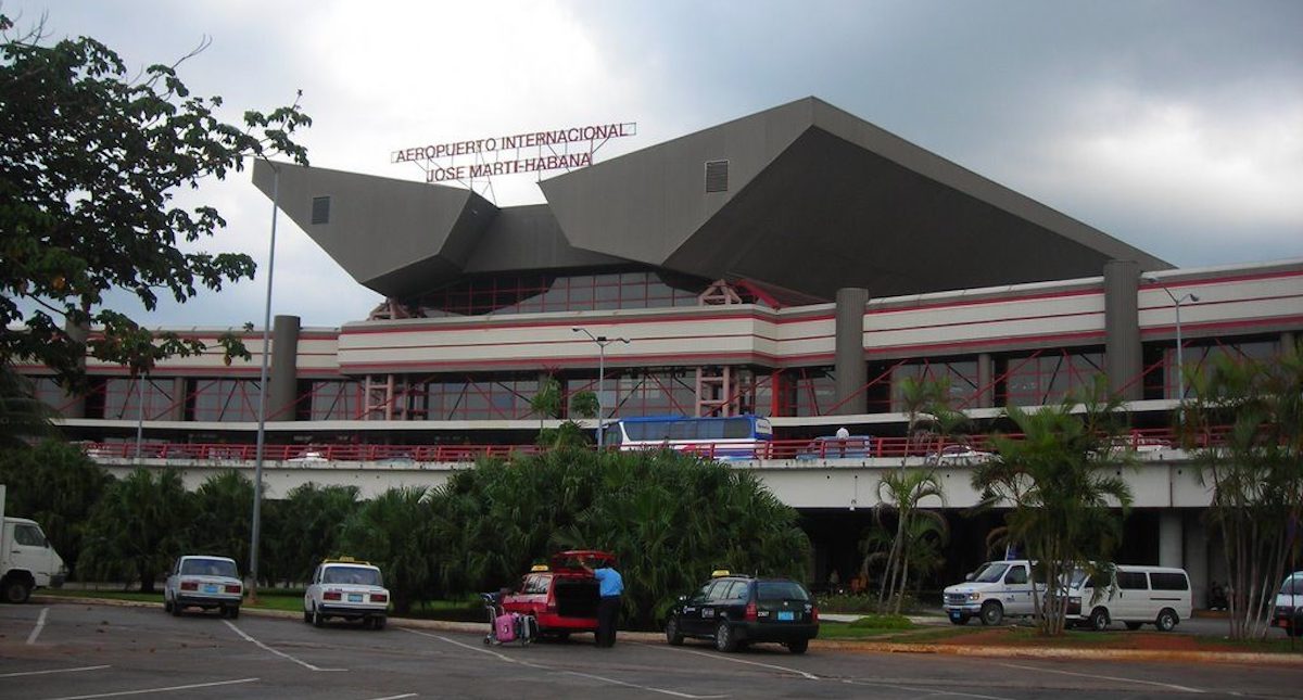 Detienen en Cuba a pasajero con 37 cápsulas de cocaína en su cuerpo