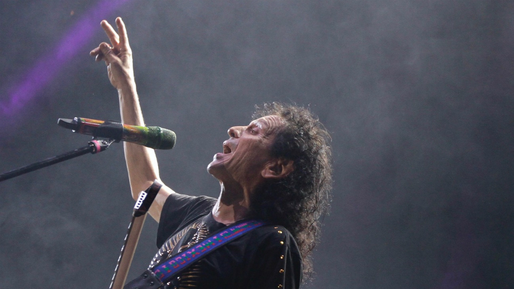 Alex Lora envía saludos a todos, no solo a Palacio Nacional