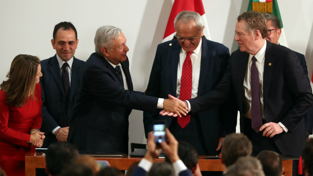 López Obrador se inclina ante Trump en relación de desiguales: Financial Times