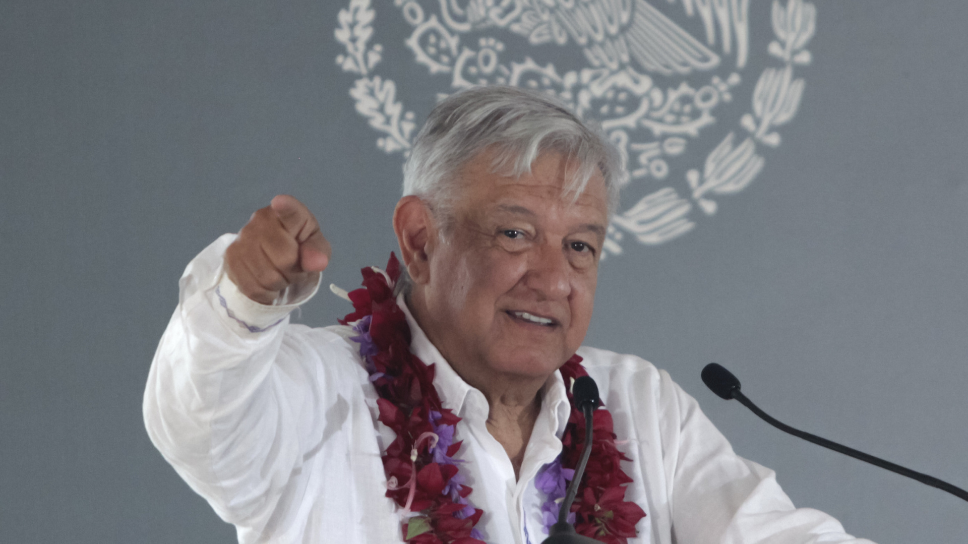 “No hay que tenerle mucho apego al poder”, AMLO reitera que no se reelegirá