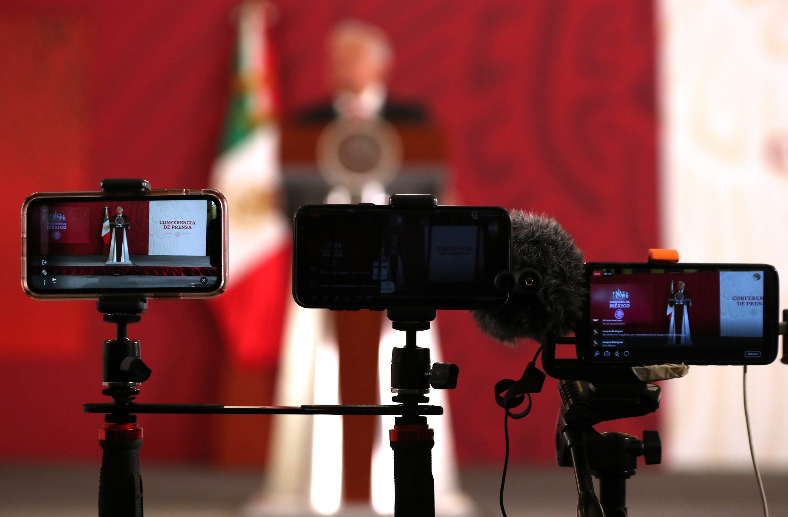 “Sale de manera clandestina” imposición de inspectores laborales en T-MEC, afirma AMLO