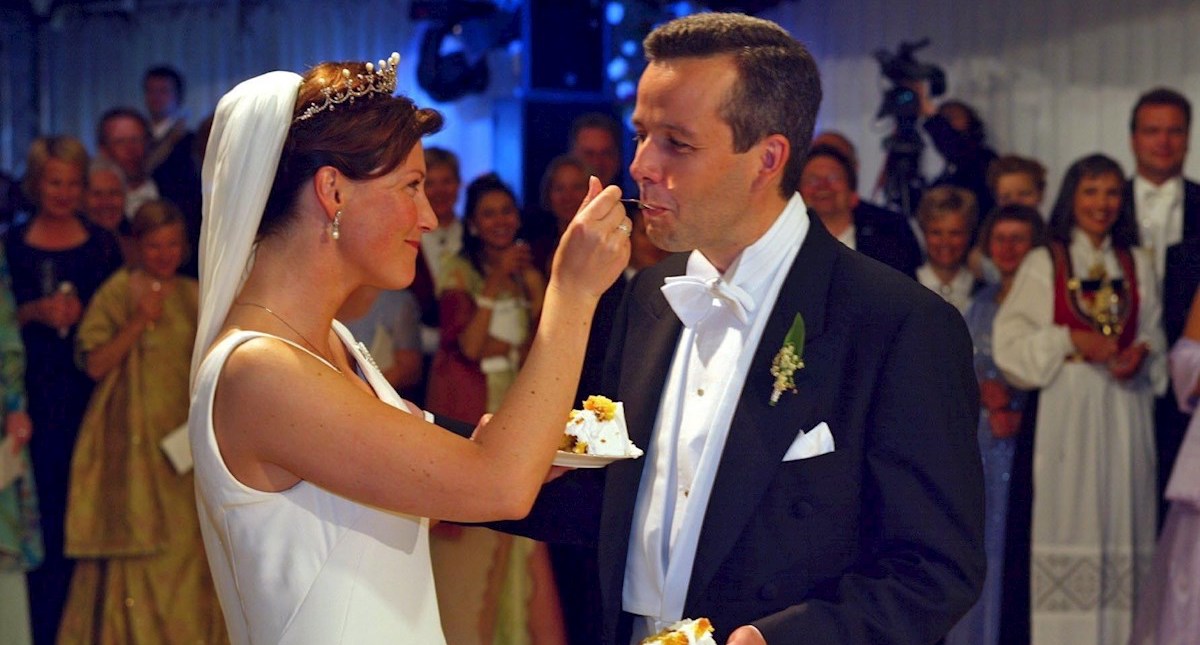 Se suicida escritor Ari Behn, víctima de acoso de Kevin Spacey