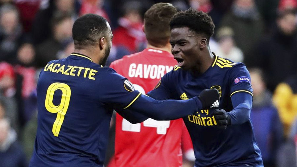 Arsenal avanza en Europa League tras empatar con el Standard Lieja