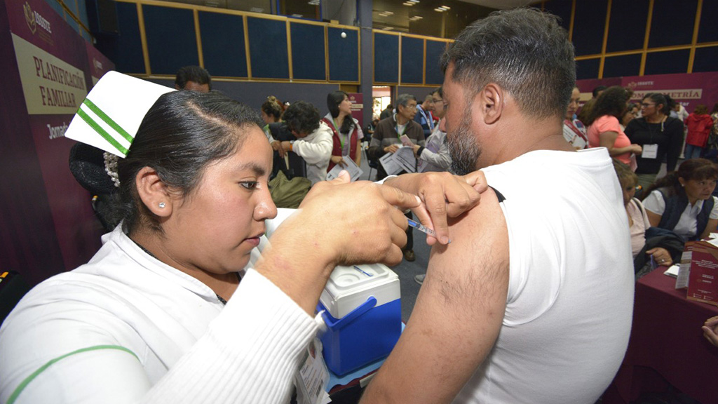 Diabetes y sobrepeso, principales padecimientos de trabajadores del ISSSTE - atencion-a-la-salud-de-trabajadores-del-estado