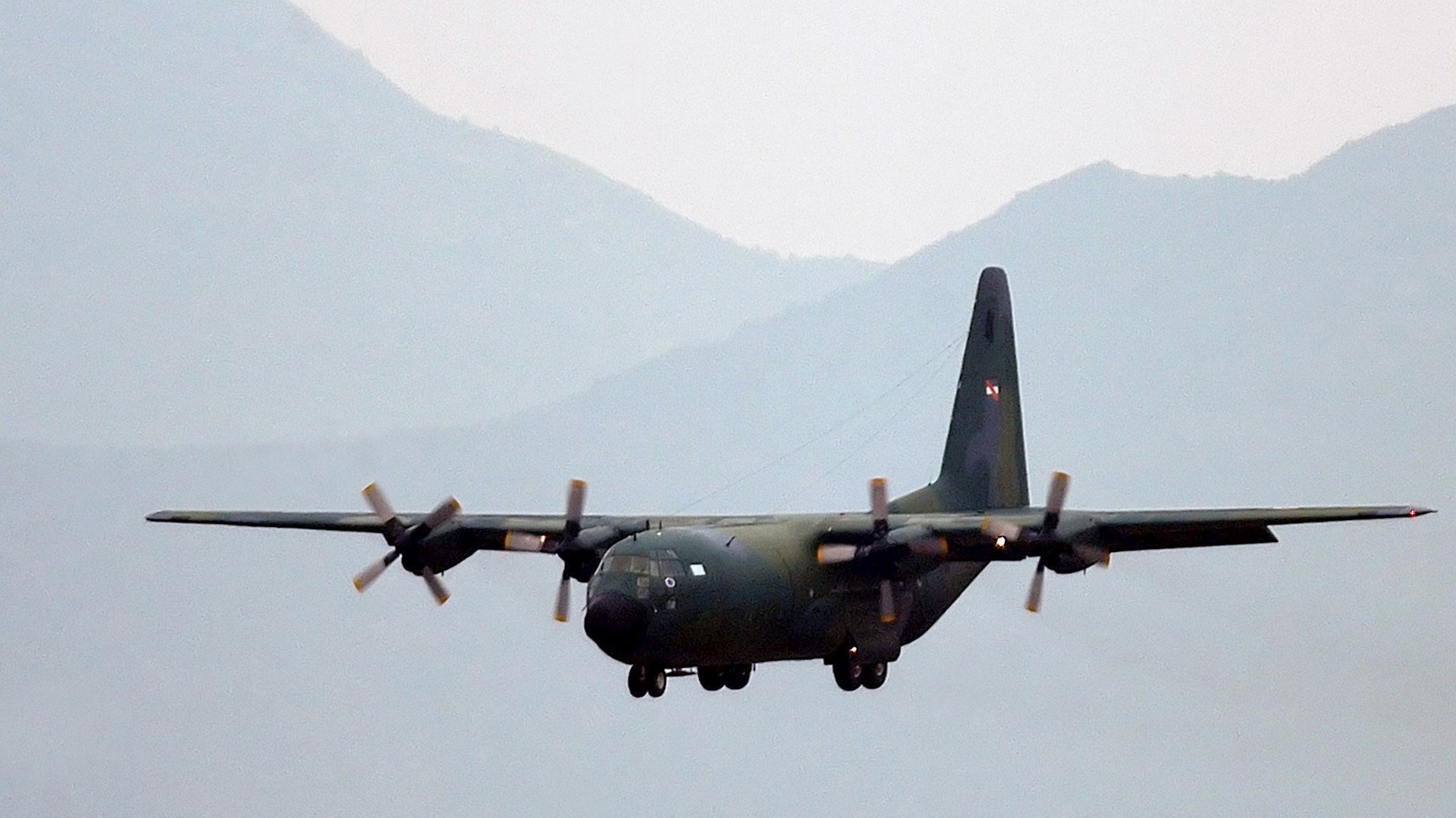 Hallan restos humanos en lugar de accidente de avión en Chile