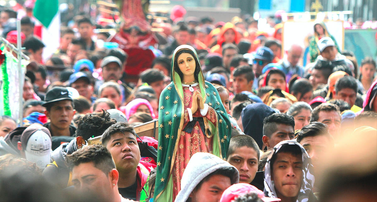 Peregrinos piden el cese de la violencia a la Virgen de Guadalupe