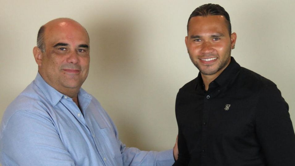 Correcaminos contrata a ‘Gullit’ Peña