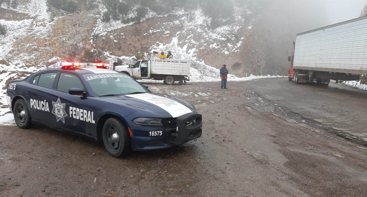 Abren circulación en la carretera Janos-Agua Prieta tras nevada