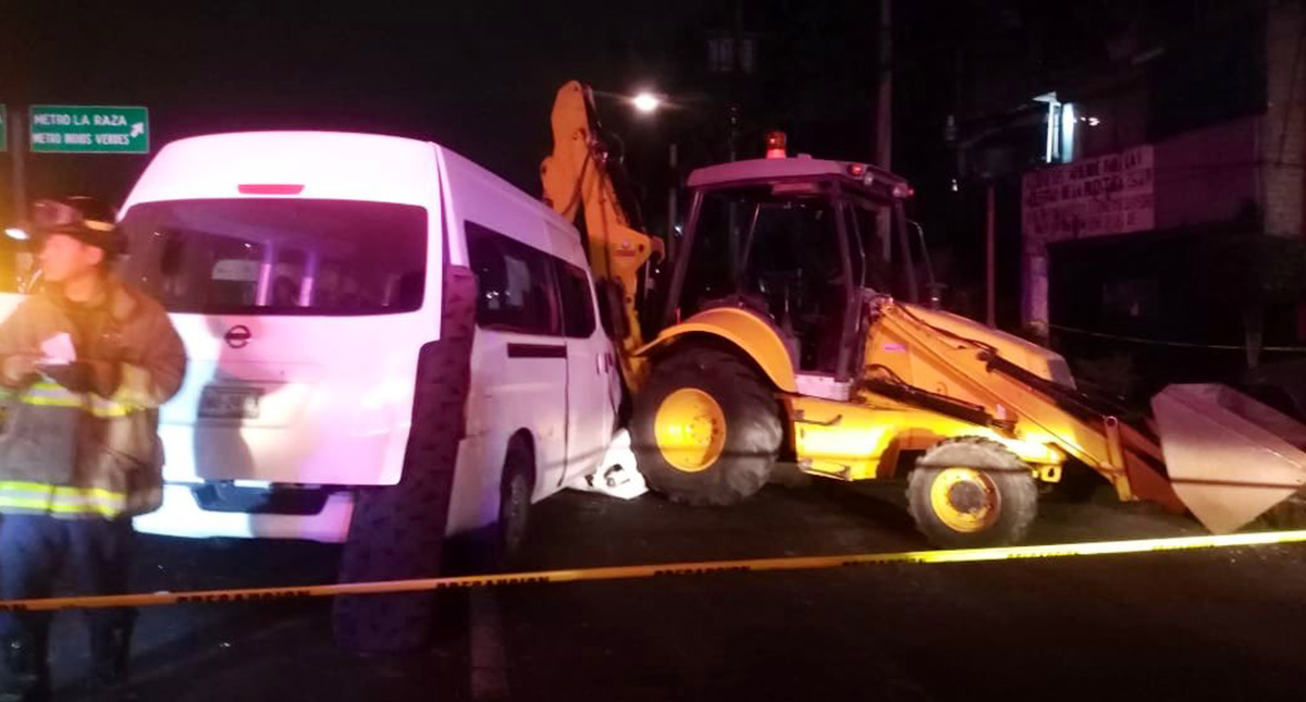 Chofer de transporte público muere tras choque en la México-Pachuca Chofer de transporte público muere tras choque en la México-Pachuca