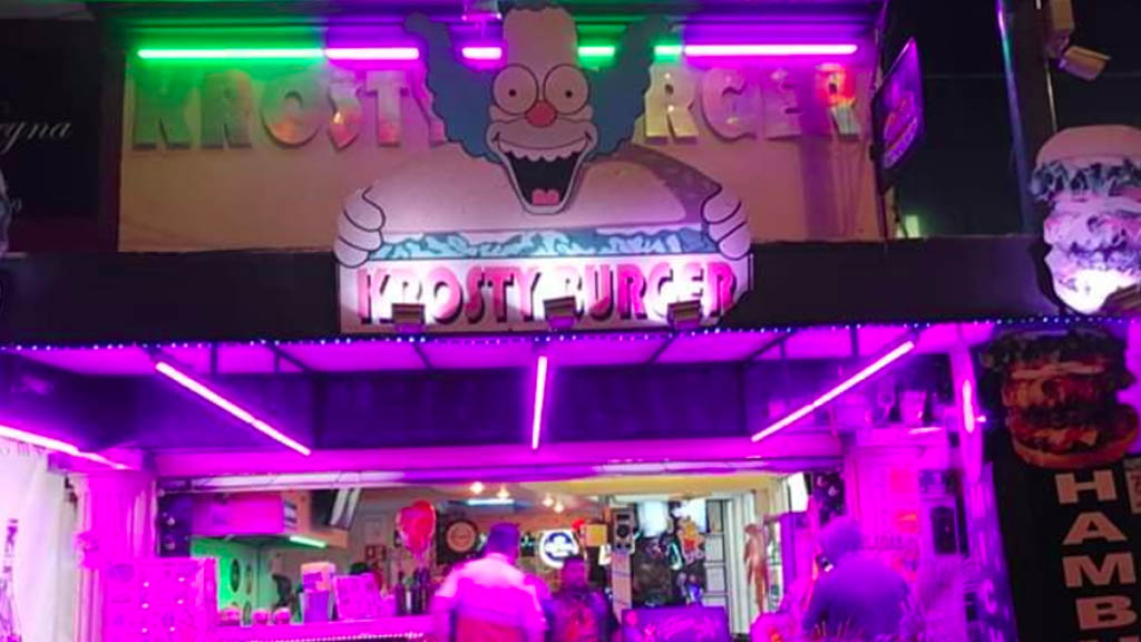 Balean a edecán de restaurante en Coapa tras negarse a bailar con cliente