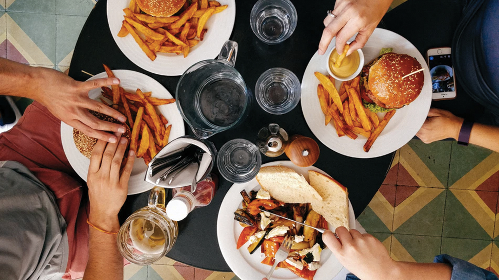 Identifican circuito cerebral implicado en ingesta excesiva de alimentos