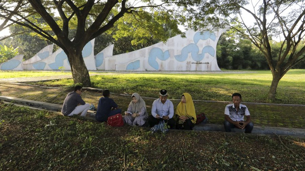 Conmemoran el 15 aniversario del tsunami en Asia