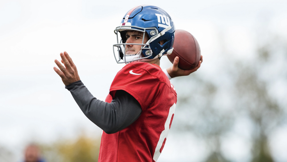 Daniel Jones regresa a la titularidad y Eli Manning iría a la banca