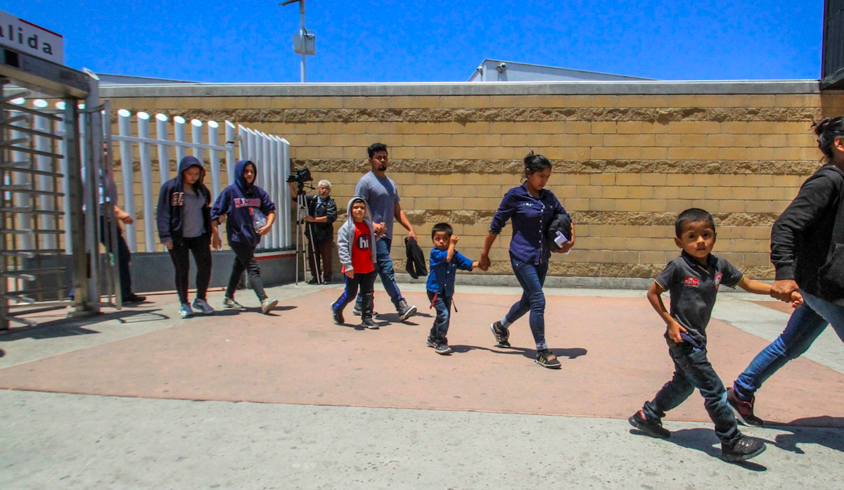 Aumentan deportaciones de migrantes desde México y EE.UU. a Guatemala