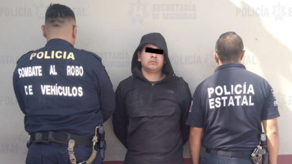 Tras persecución y balacera, recuperan auto robado en Ecatepec Tras persecución y balacera, recuperan auto robado en Ecatepec