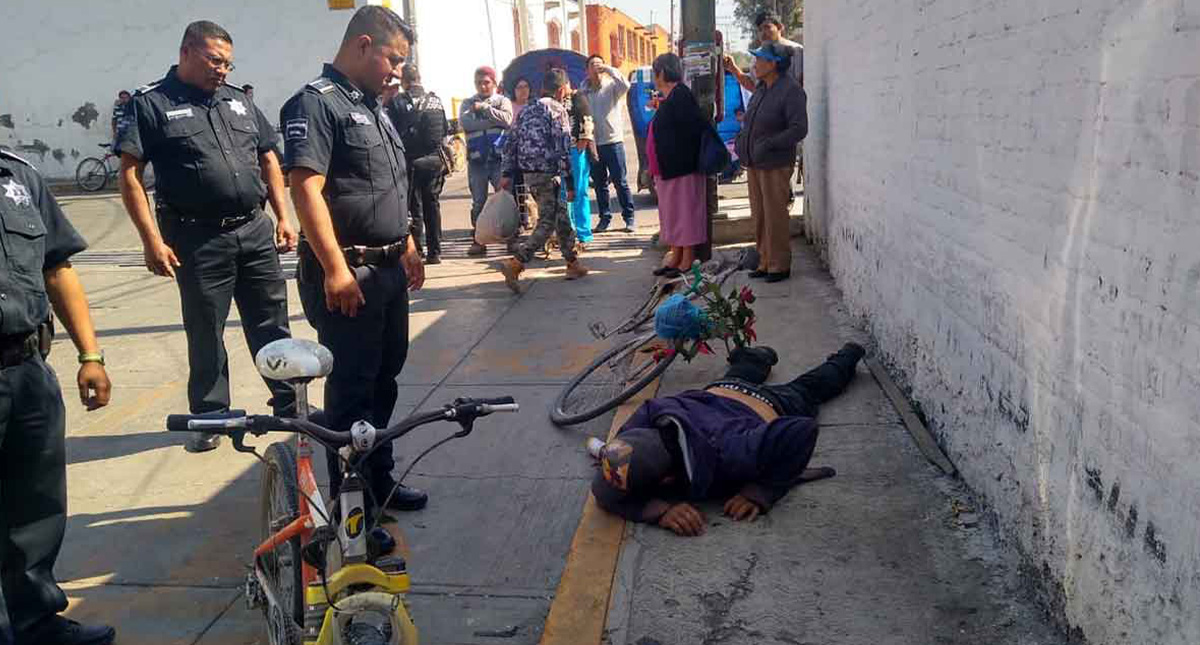 Atropellan en Texcoco a ladrón de celular al huir