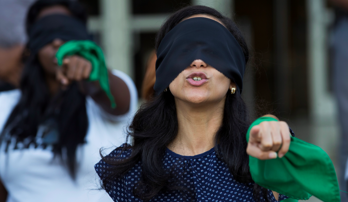 Protesta feminista enfrenta a hijos de Daniel Ortega Protesta feminista enfrenta a hijos de Daniel Ortega