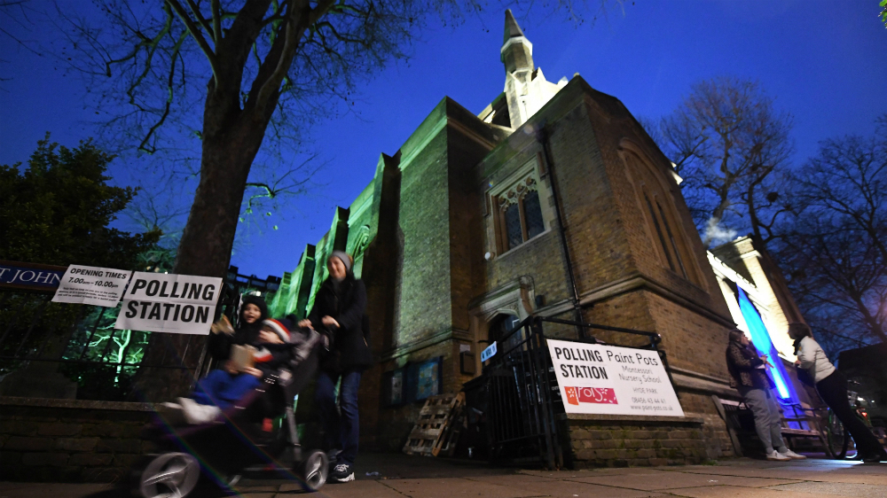 Conservadores obtienen 365 escaños en elecciones generales británicas