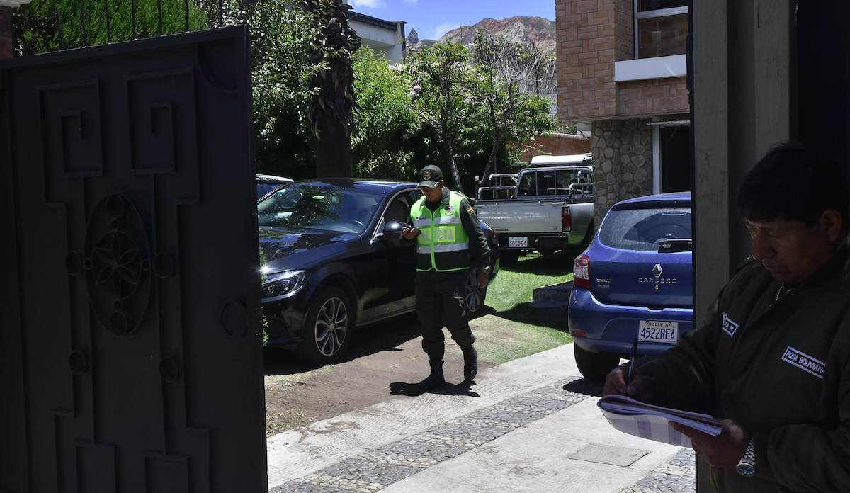 SRE activa protocolo de emergencias para mexicanos en Bolivia