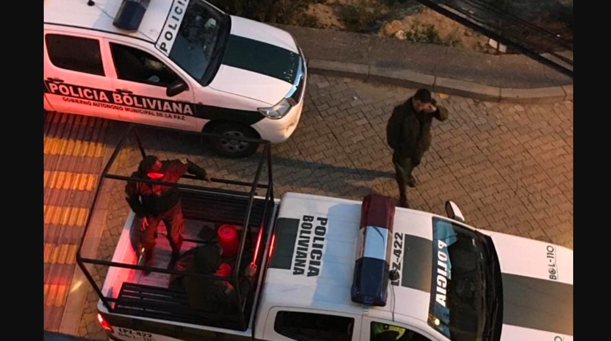 Continúa asedio a Embajada de México en Bolivia