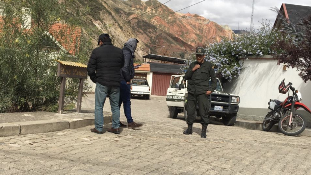 Repudia Evo Morales “presencia excesiva” de seguridad boliviana que vigila Embajada mexicana