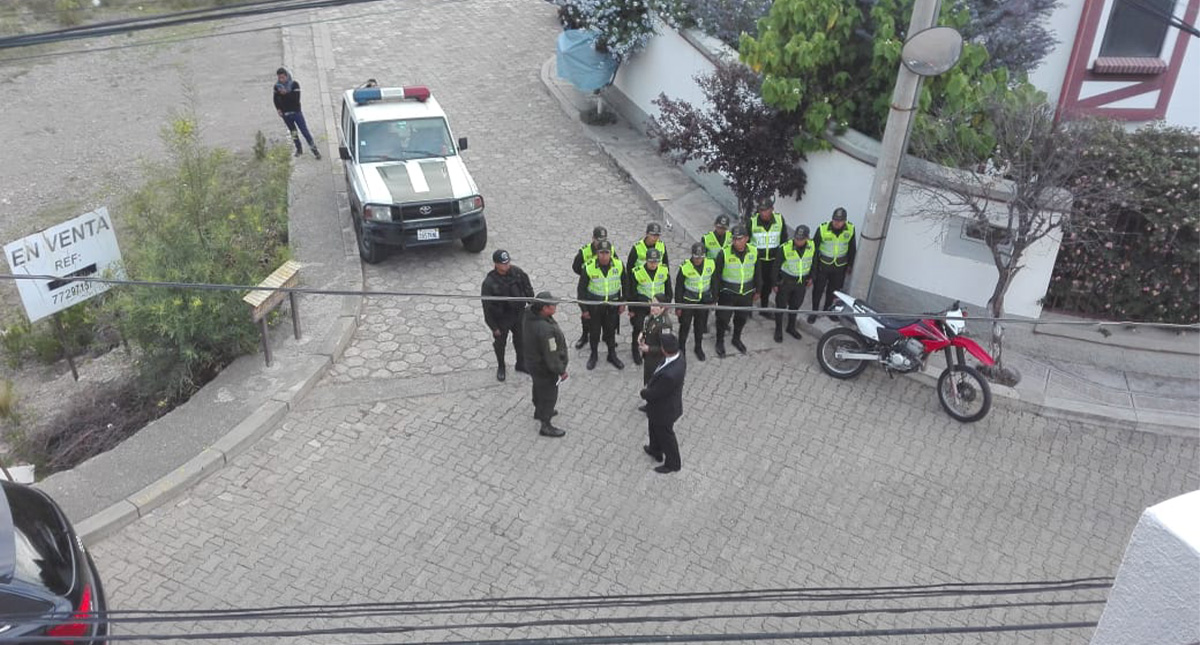 SRE llama a Bolivia a respetar inviolabilidad de su misión diplomática