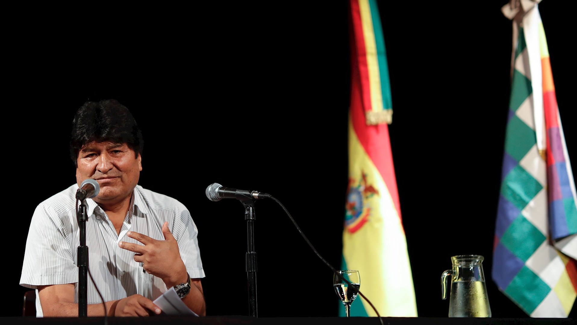 Evo Morales dice que orden de arresto “no procede” porque sigue siendo presidente