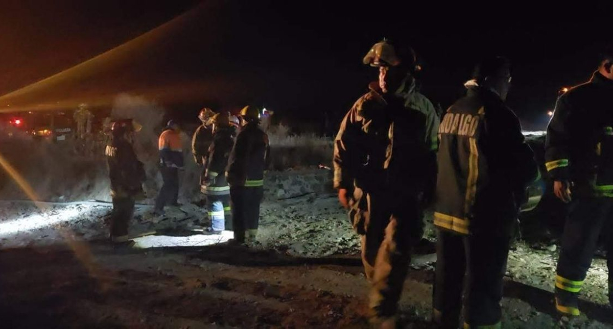 Continúan los trabajos para reparar fuga en toma clandestina en Hidalgo