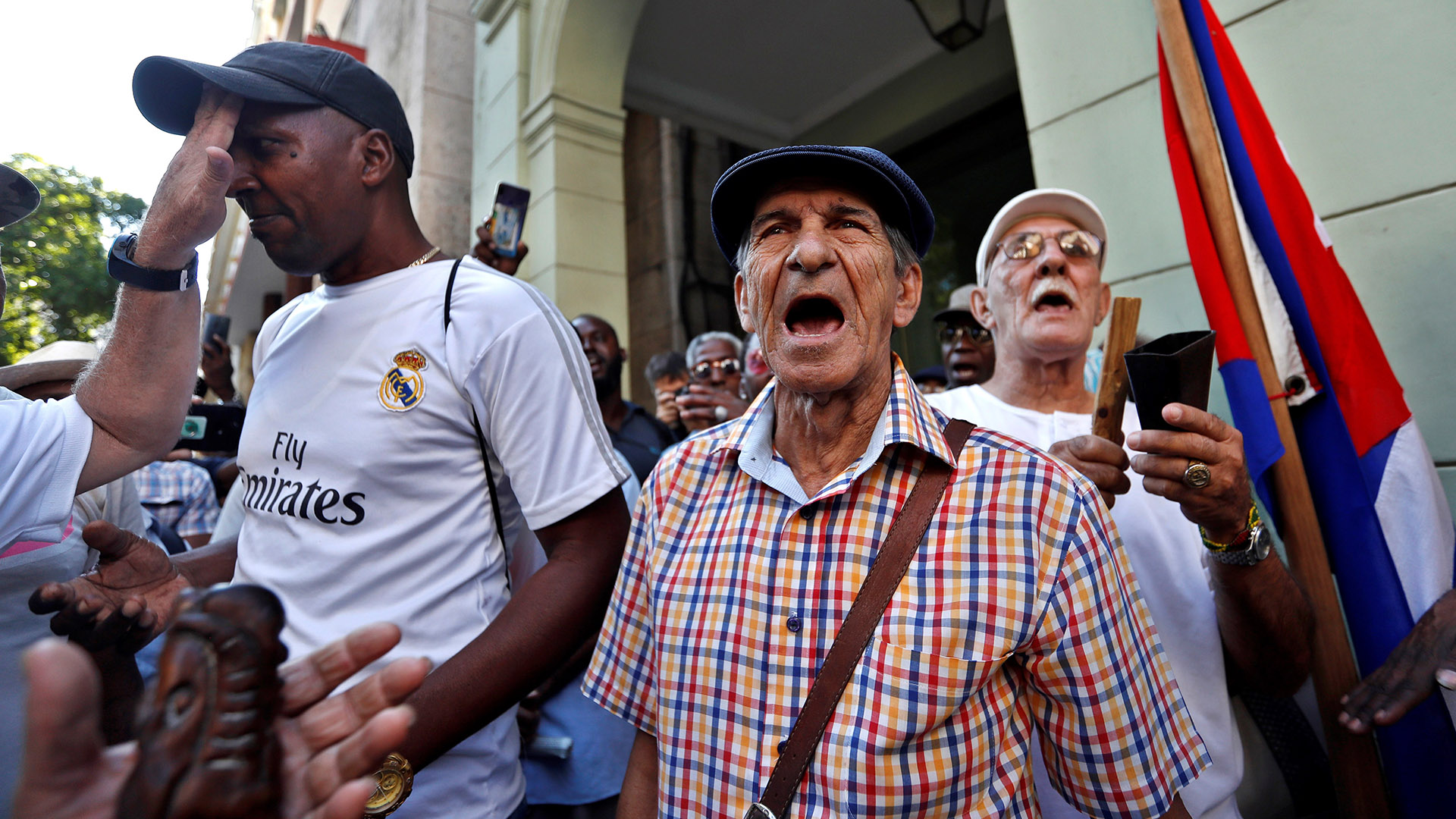 Cuba dará una ‘sorpresa’ en cualquier momento, opina Vargas Llosa