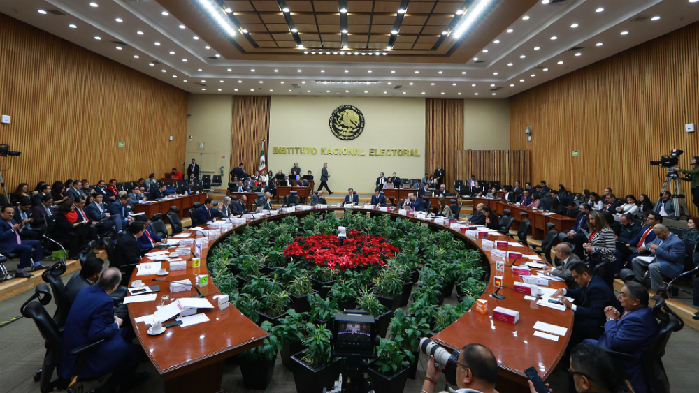 Propone Felix Salgado remover a consejero presidente del INE o formar el Instituto Electoral del Pueblo