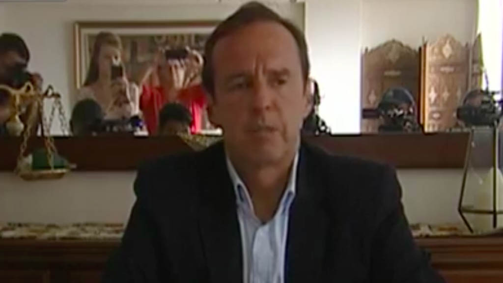 López Obrador es padrino de tiranos y un cobarde matoncito, declara expresidente boliviano