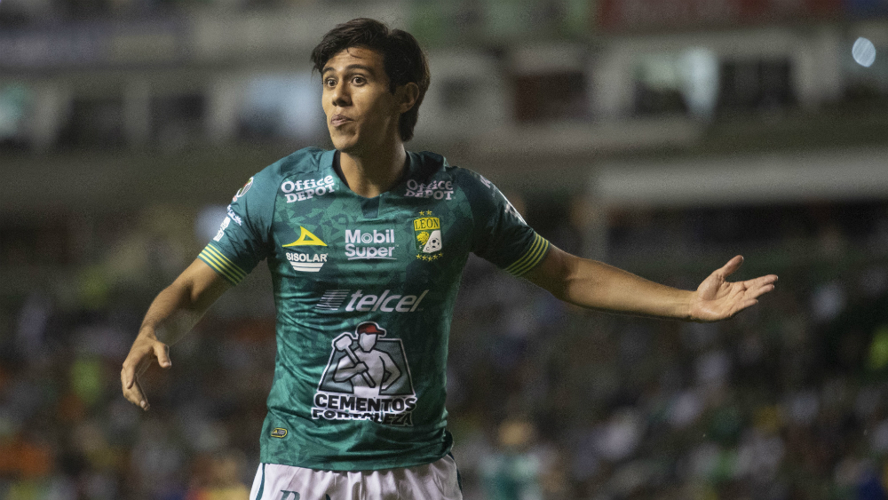 León anuncia que Macías no continúa en el equipo