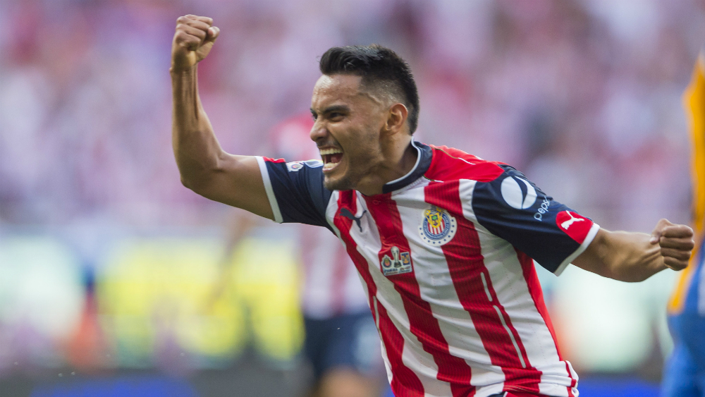 Chivas confirma a José Juan ‘Gallito’ Vázquez como nuevo refuerzo