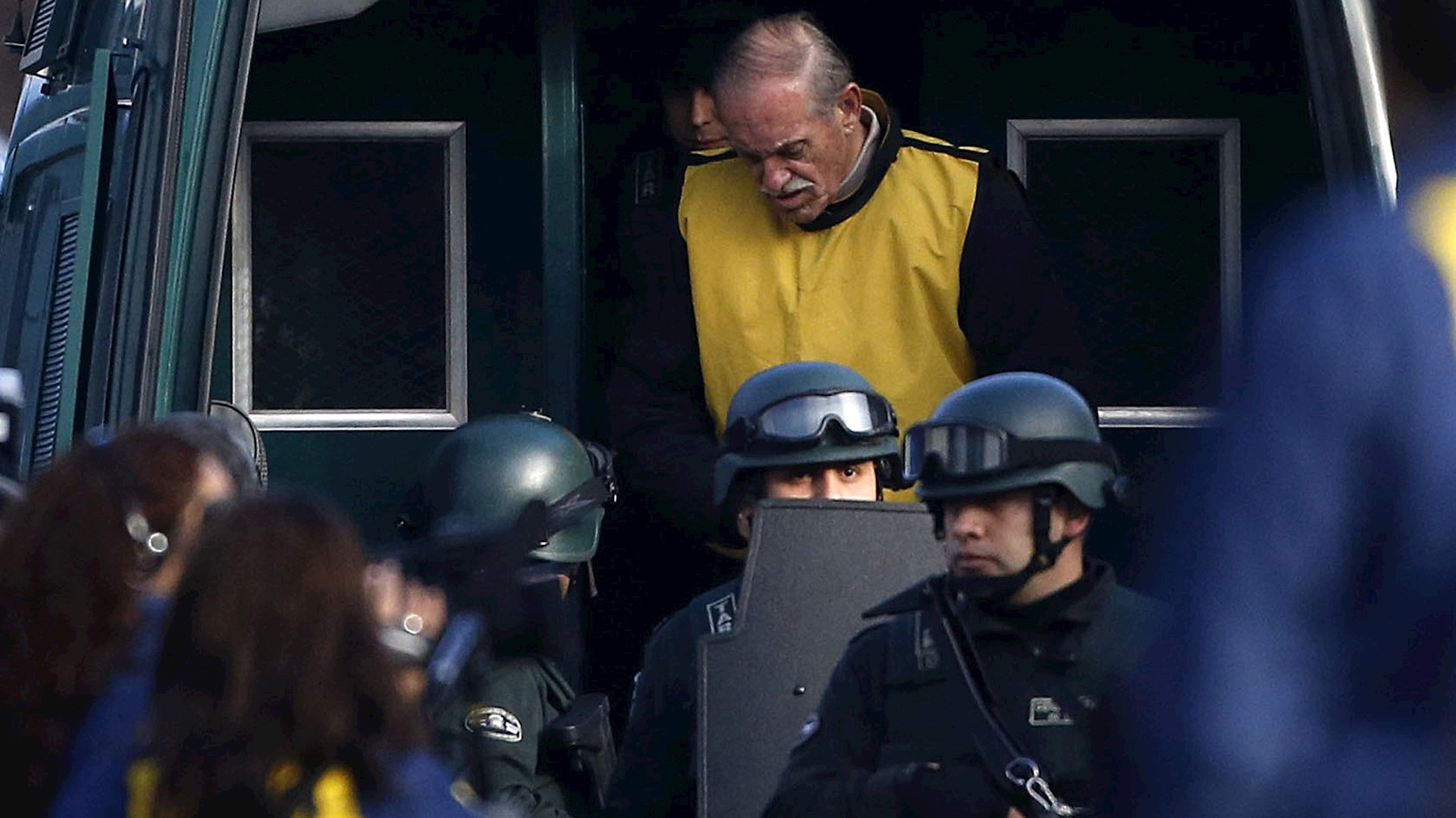 Condenan a 7 exagentes de Pinochet por desaparición de estudiante en 1974