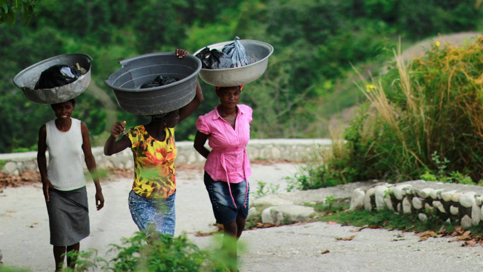 Mujeres se vuelven vulnerables ante la crisis climática