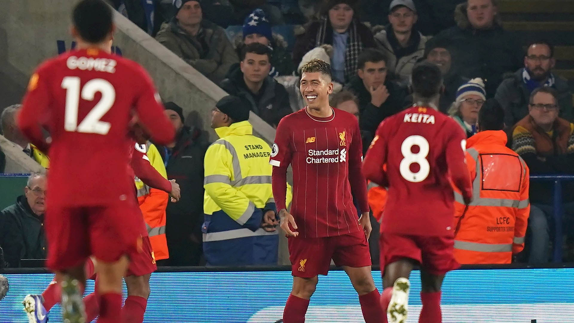 Liverpool regresa a la Premier con goleada al Leicester