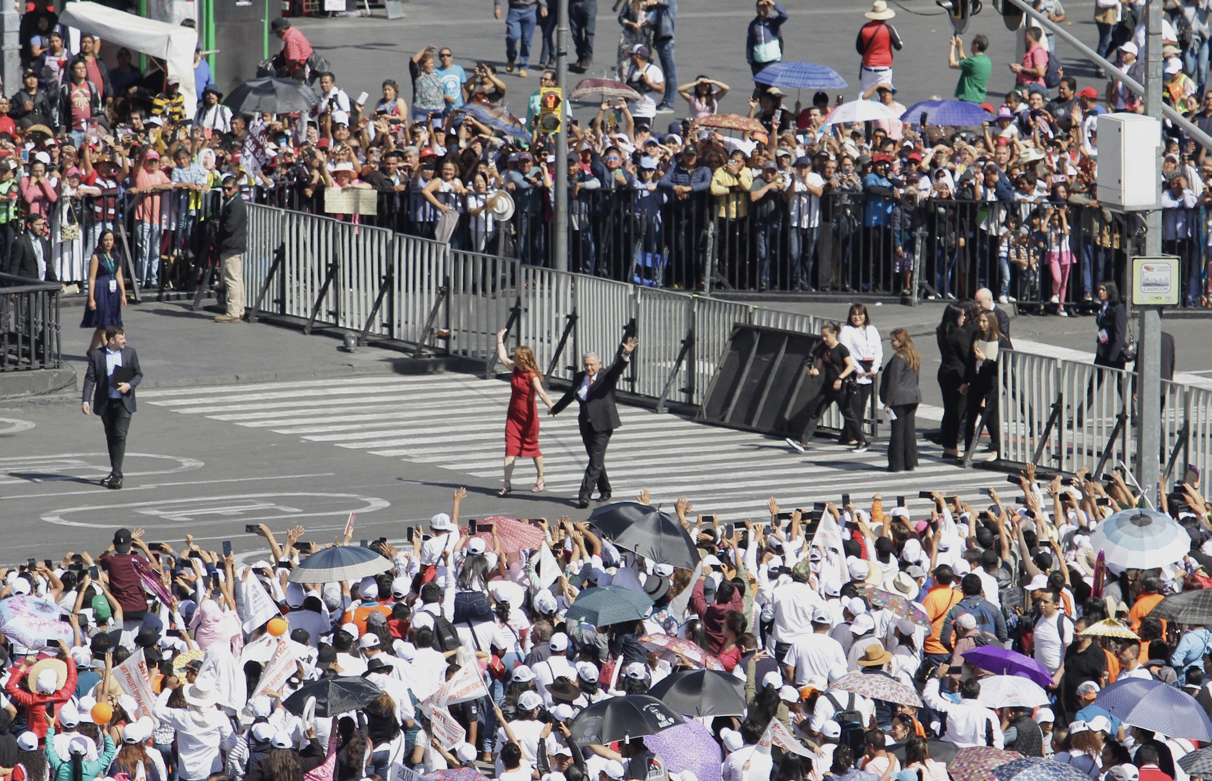 AMLO pide un año más para consolidar la transformación - lopez-obrador-mensaje-en-el-zocalo