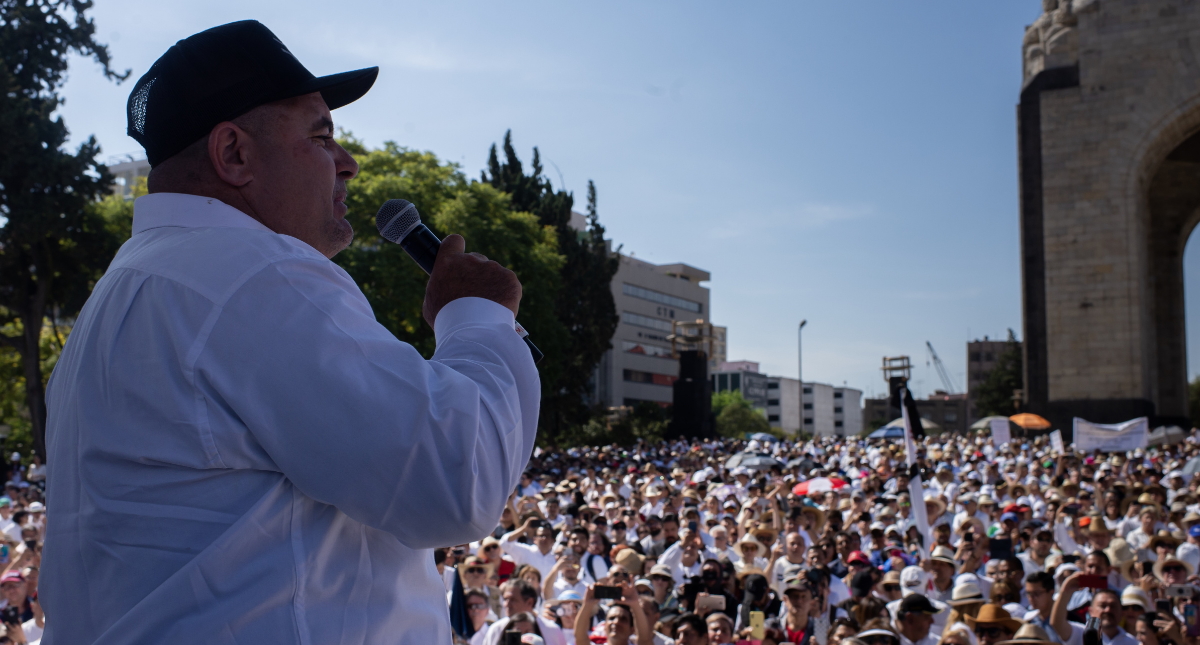 Marchan en varios estados contra políticas del gobierno de AMLO