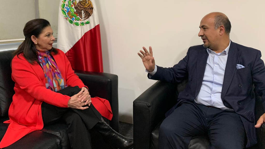 María Teresa Mercado, embajadora de México en Bolivia, llega a la Ciudad de México